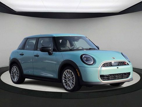 New 2026 MINI Cooper S image 2