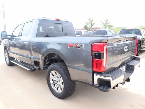 New 2026 Ford F250 Lariat w/ Lariat Premium Package image 24