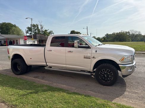 Used 2015 RAM 3500 Laramie image 7