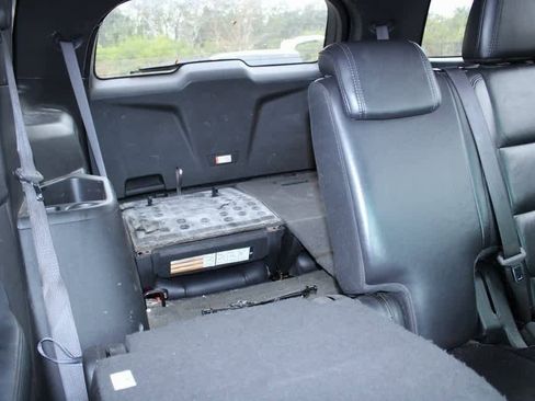 Used 2014 Ford Explorer XLT w/ Equipment Group 202A image 7