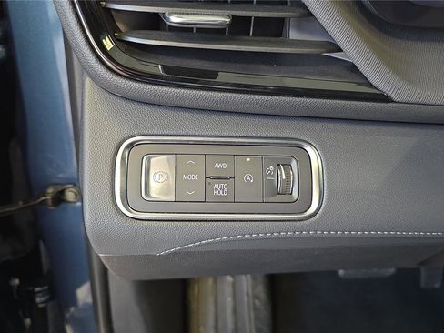 Used 2025 Buick Enclave Preferred image 22