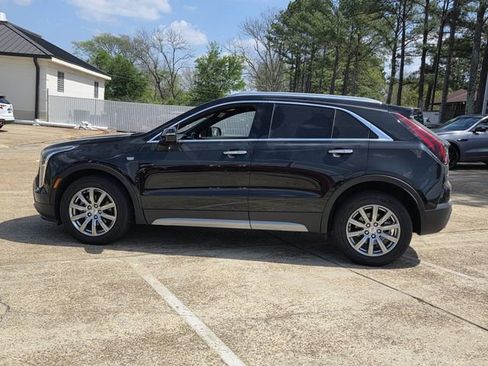 Used 2023 Cadillac XT4 Premium Luxury image 8