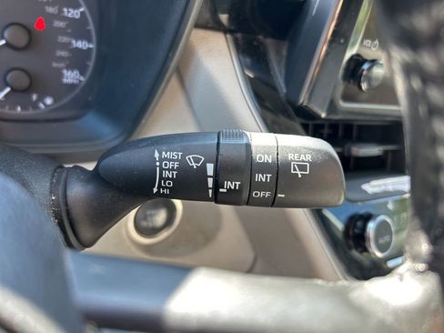 Used 2023 Toyota Corolla Cross LE FWD image 22