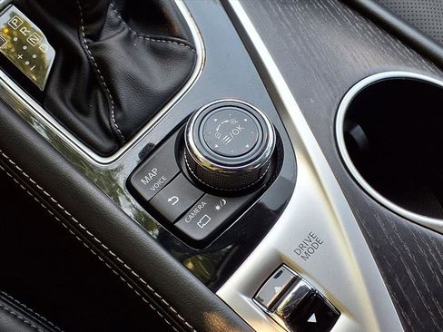 Used 2024 INFINITI Q50 Sensory image 21