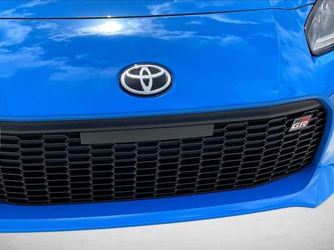 Used 2024 Toyota GR86 Premium RWD image 29