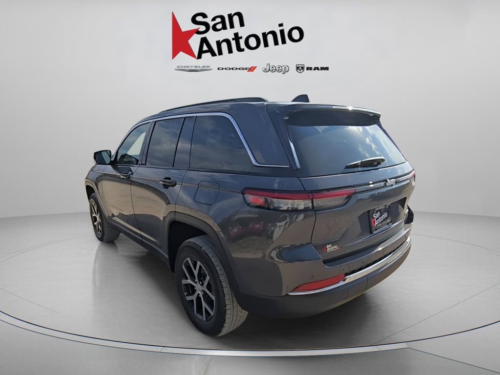 New 2025 Jeep Grand Cherokee Limited RWD image 11