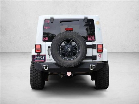 Used 2016 Jeep Wrangler Unlimited Sahara w/ Max Tow Package AWD/4WD image 6
