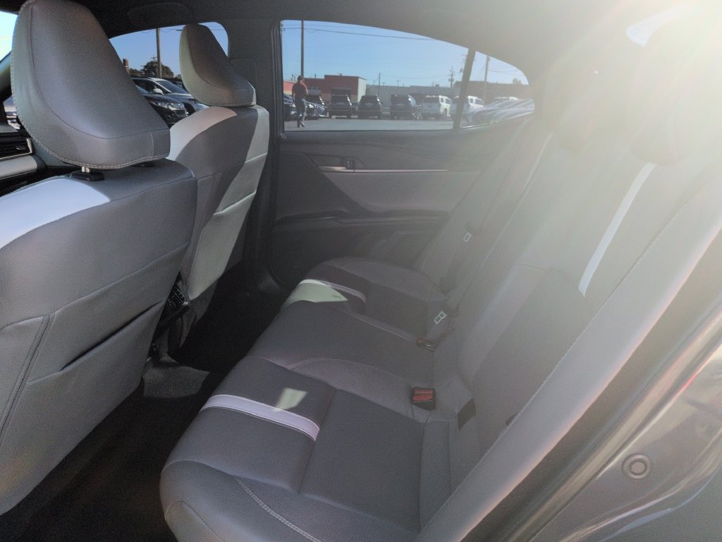 Used 2025 Toyota Camry SE FWD image 25
