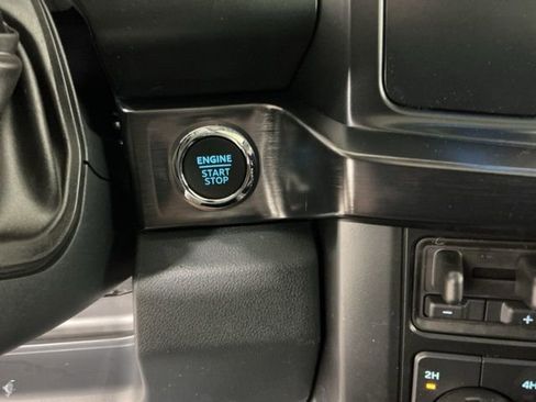 New 2026 Ford F250 Lariat w/ Black Appearance Package image 28