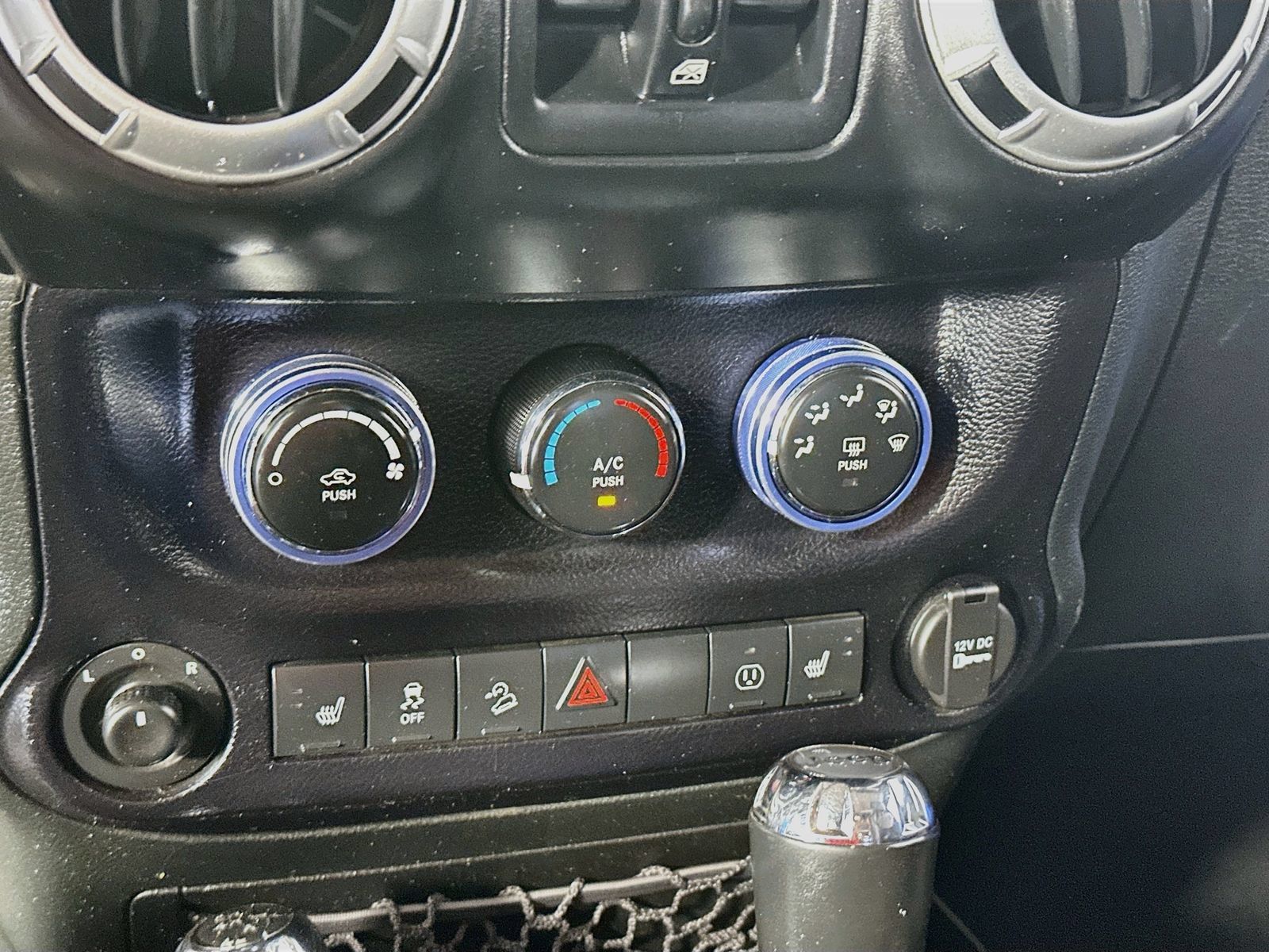 Used 2015 Jeep Wrangler Unlimited Sport AWD/4WD image 13