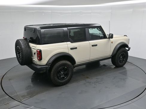 New 2026 Ford Bronco Badlands image 40