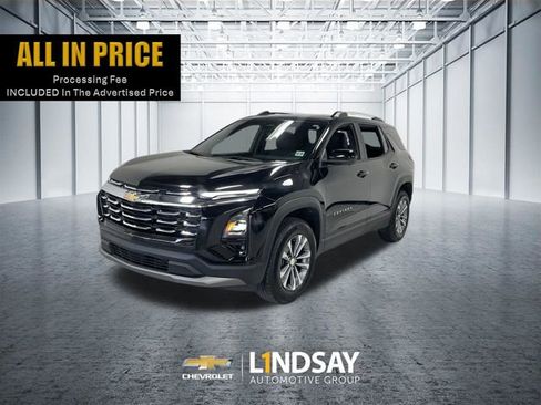 Used 2025 Chevrolet Equinox LT w/ Convenience Package II AWD/4WD image 1