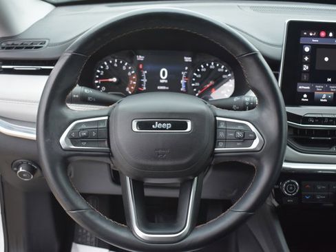 Used 2022 Jeep Compass Limited image 21