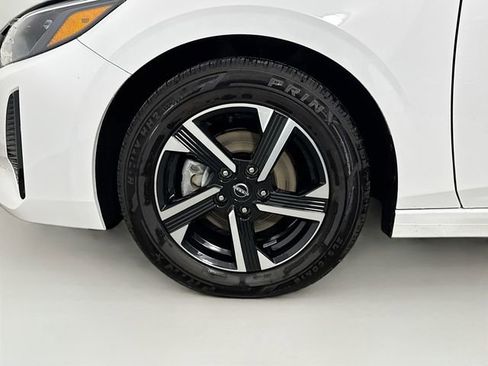 Used 2024 Nissan Sentra SV image 29