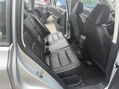 Used 2017 Volkswagen Tiguan S AWD/4WD image 17