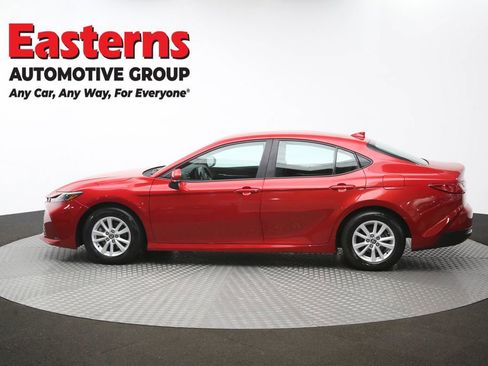 Used 2025 Toyota Camry SE FWD image 58