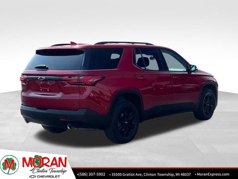Used 2023 Chevrolet Traverse LT FWD image 6