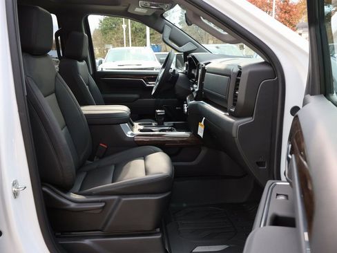 New 2026 GMC Sierra 1500 Elevation w/ Elevation Premium Package AWD/4WD image 43