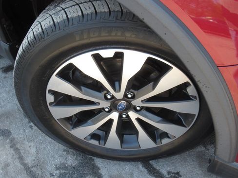 Used 2017 Subaru Outback 2.5i Limited AWD/4WD image 4