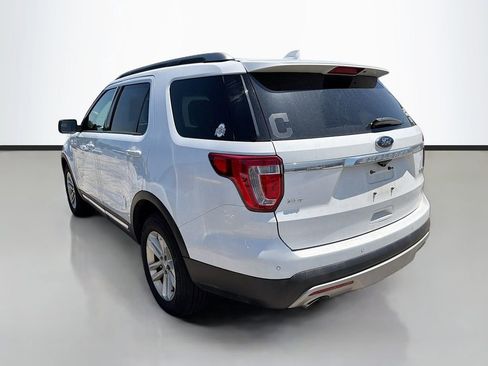 Used 2016 Ford Explorer XLT w/ Equipment Group 202A FWD image 6