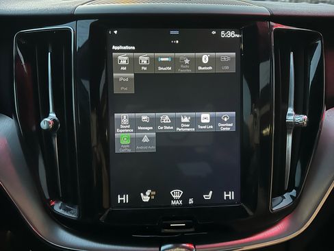 Used 2019 Volvo XC60 T5 Momentum w/ Multimedia Package image 26