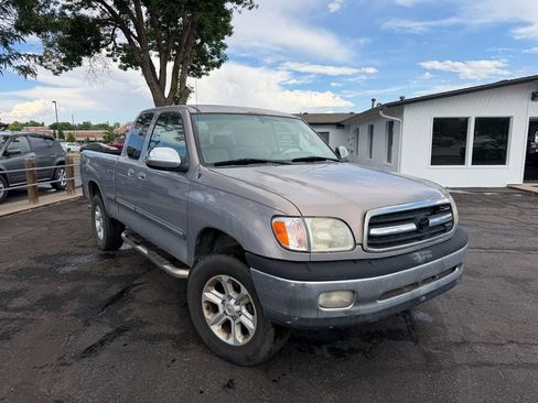 Used 2000 Toyota Tundra SR5 AWD/4WD image 2