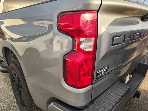 Used 2024 Chevrolet Silverado 1500 Custom w/ Turbomax Blackout Package RWD image 5