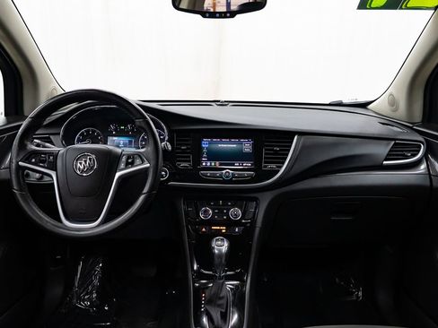 Used 2021 Buick Encore Preferred AWD/4WD image 9