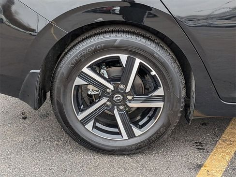 Used 2025 Nissan Sentra SV image 22