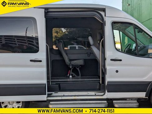 Used 2017 Ford Transit 150 XL RWD image 16