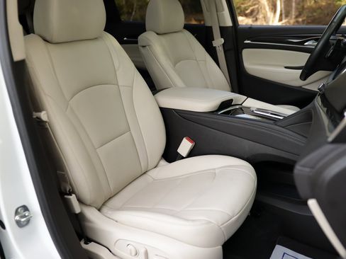 Used 2023 Buick Enclave Essence w/ Experience Buick Package image 33