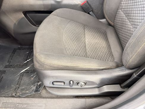 Used 2018 GMC Terrain SLE FWD image 14