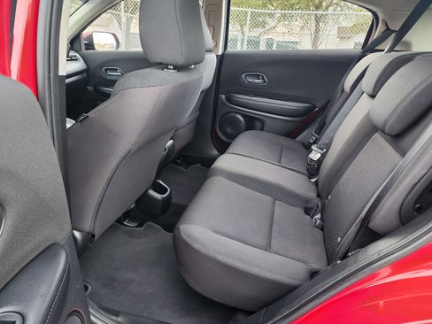 Used 2018 Honda HR-V LX image 21