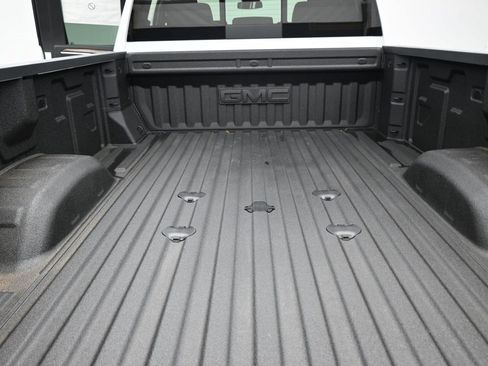 New 2026 GMC Sierra 3500 SLE image 27