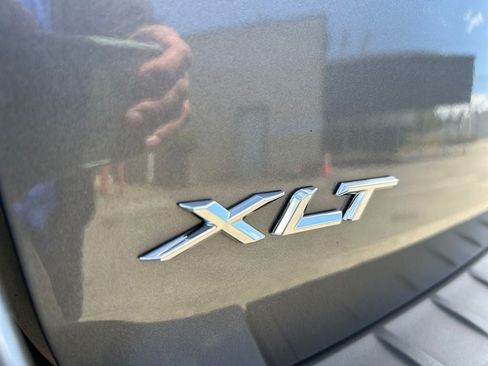 Used 2022 Ford Explorer XLT w/ Class IV Trailer Tow Package AWD/4WD image 34