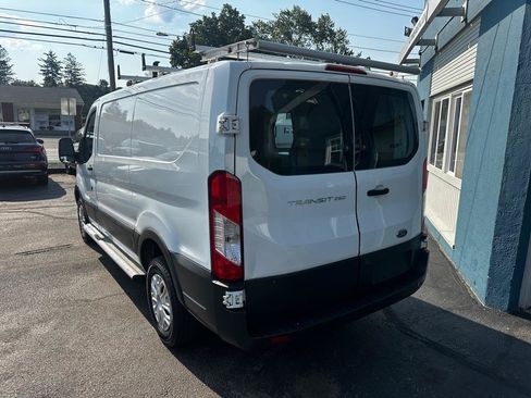 Used 2017 Ford Transit 250 130 Low Roof w/ Exterior Upgrade Package RWD image 4