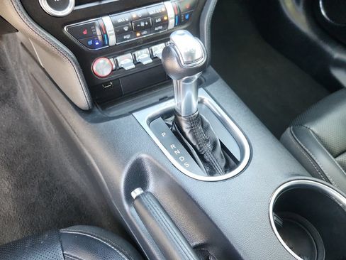 Used 2022 Ford Mustang Premium RWD image 21