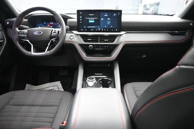 Certified 2025 Ford Explorer ST-Line AWD/4WD image 23