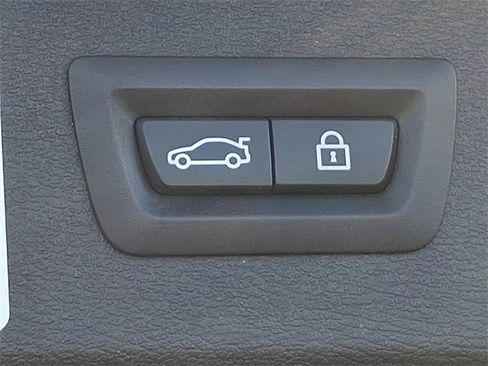 Used 2018 BMW X1 xDrive28i image 32