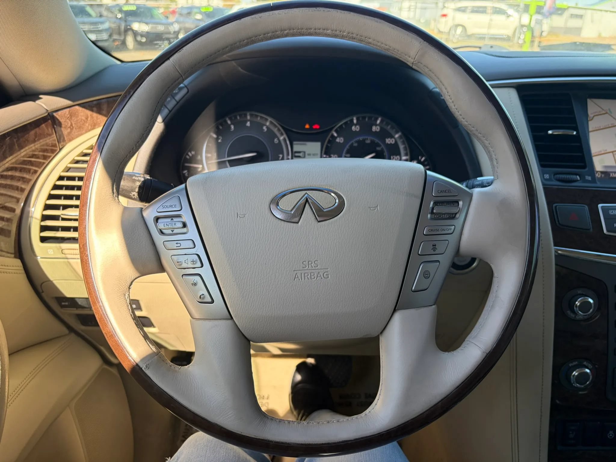 Used 2015 INFINITI QX80 4WD w/ 22" Wheel Package image 19