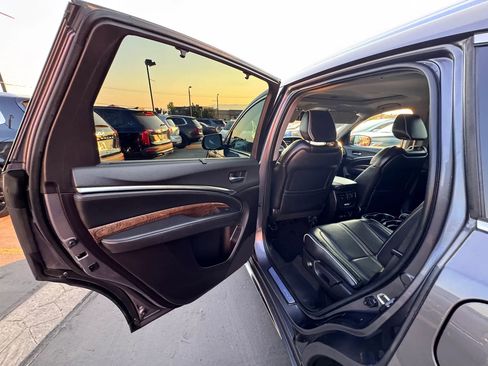 Used 2019 Acura MDX SH-AWD w/ Advance Package image 24