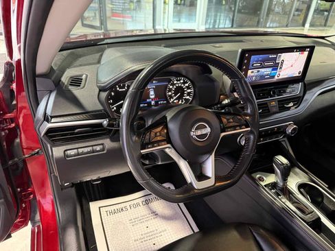 Used 2023 Nissan Altima 2.5 SR w/ SR Premium Package FWD image 30