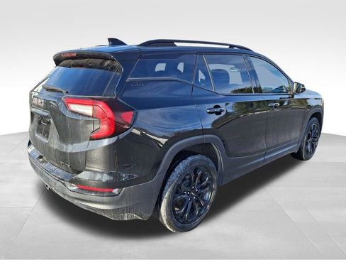 Used 2022 GMC Terrain SLT w/ Elevation Edition image 7