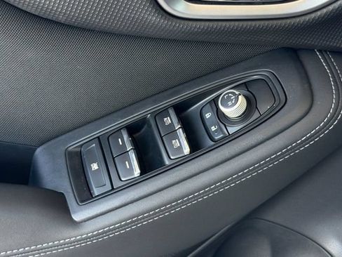 Used 2019 Subaru Forester Premium AWD/4WD image 12