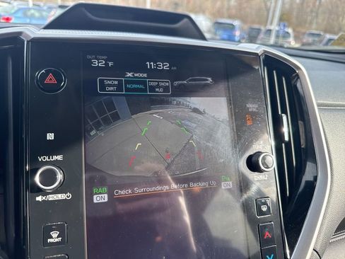 Used 2023 Subaru Ascent Limited image 17