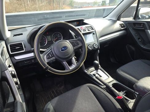 Used 2017 Subaru Forester 2.5i Premium w/ All-Weather Package image 12