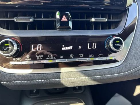 Used 2019 Toyota Corolla XSE FWD image 14