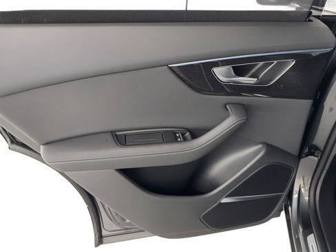 New 2026 Audi Q8 Premium Plus image 17