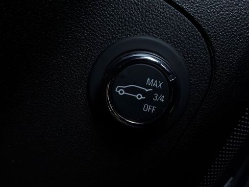 Used 2018 GMC Acadia SLE FWD image 21