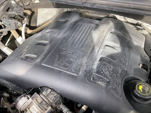 Used 2016 Ford F150 Lariat w/ Equipment Group 502A Luxury image 34